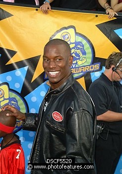 Photo of Tyrese<br>at the 2003 Movie Awards at Shrine Auditorium in Los Angeles 5/31/03.  , reference; DSCF5520