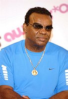 Photo of Ronald Isley 2004 of Isley Brothers<br><br>