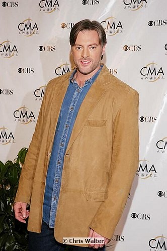 Photo of Daryl Worley<br>at the 38th Annual CMA Awards at The Grand Ole Opry in Nashville, November 9th 2004. Photos by Chris Walter/Photofeatures. , reference; DSC_1405a