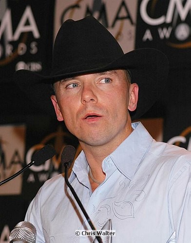 Photo of Kenny Chesney 2004<br> Chris Walter<br> , reference; DSC_1457a