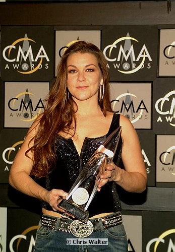 Photo of Gretchen Wilson<br>at the 38th CMA (Country Music Association) in Nashville, Nov 9th, 2004. Photos by Chris Walter. , reference; dscf0915b