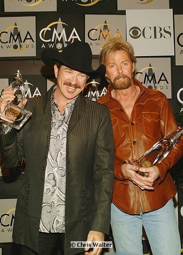 Photo of Brooks & Dunn<br>at the 38th CMA (Country Music Association) in Nashville, Nov 9th, 2004. Photos by Chris Walter. , reference; dscf0926a