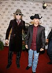 Photo of Big & Rich<br>at the 38th Annual CMA Awards at The Grand Ole Opry in Nashville, November 9th 2004. Photos by Chris Walter/Photofeatures.