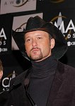 Photo of Tim McGraw - Single Of The Year Award<br>at the 38th CMA (Country Music Association) in Nashville, Nov 9th, 2004. Photos by Chris Walter.