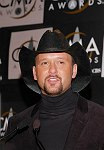 Photo of Tim McGraw - Single of the year Award<br>at the 38th CMA (Country Music Association) in Nashville, Nov 9th, 2004. Photos by Chris Walter.
