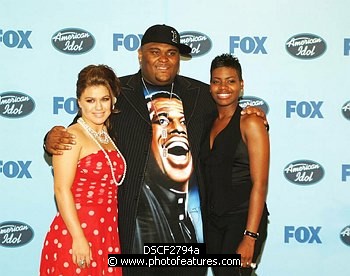 Photo of American Idol Winners. Kelly Clarkson (series1) Ruben Studdard (series2) and Fantasia Barrino, winner of American Idol 3, at American Idol 3 Finale, Kodak Theater in Hollywood, May 26th 2004. , reference; DSCF2794a