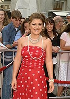 Photo of Kelly Clarkson<br>at American Idol 3 Finale, Kodak Theater in Hollywood, May 26th 2004.