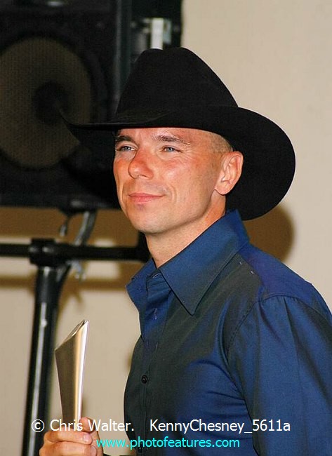 Photo of 2005 ACM Awards for media use , reference; KennyChesney_5611a,www.photofeatures.com