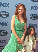 Photo of Amy Yasbeck and daughter