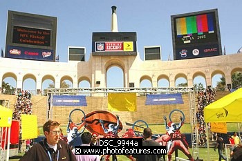 Photo of Atmosphere at the NFL Opening Kickoff 2003 at the Los Angeles Coliseum, September 8th 2005.<br>Photo by Chris Walter/Photofeatures , reference; DSC_9944a