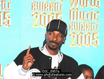 Photo of Snoop Dogg at  Arrivals for 2005 World Music Awards  at Kodak Theatre in Hollywood. 8-31-2005.<br>Photo by Chris Walter/Photofeatures , reference; DSC_8957a