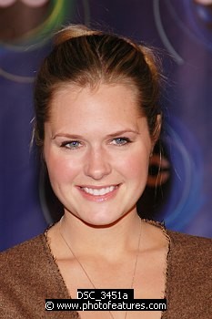 Photo of Maggie Lawson , reference; DSC_3451a