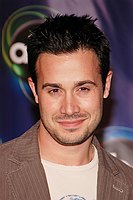Photo of Freddie Prinze Jr. at the 2006 ABC Network Party at The Wind Tunnel in Pasadena, January 21st 2006.<br>Photo by Chris Walter/Photofeatures