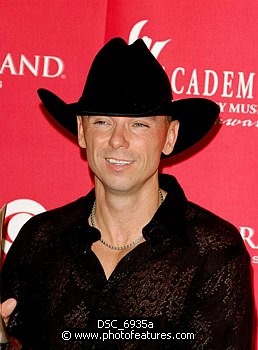 Photo of Kenny Chesney at the 2006 Academy Of Country Music Awards at MGM Grand in Las Vegas, May 23rd 2006.<br>Photo by Chris Walter/Photofeatures , reference; DSC_6935a
