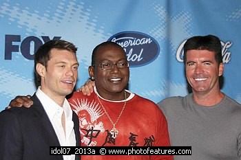 Photo of 2007 American Idol Final 12 , reference; idol07_2013a