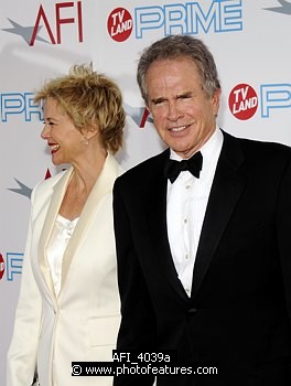 Photo of Annette Bening and Warren Beatty at the 37th AFI Life Achievement Awards Honoring Michael Douglas at Sony Studios, Culver City on June 11th 2009.  , reference; AFI_4039a