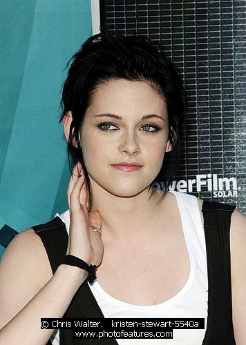 Photo of Teen Choice 2009 Awards by Chris Walter , reference; kristen-stewart-5540a,www.photofeatures.com
