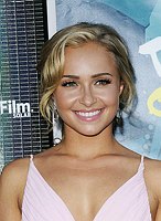Photo of Hayden Panettiere at the Teen Choice 2009 Awards at Gibson Amphitheatre in Universal City, August 9th 2009.<br>