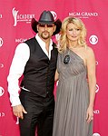 Photo of Tim McGraw and Faith Hill