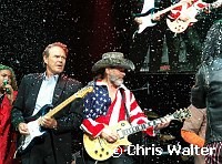 Glen Campbell and Ted Nugent at Alice Cooper's Christmas Pudding show for his Solid Rock Foundation Charity at Dodge Theatre in Phoenix, Arizona, December 18th 2004. Photo by Chris Walter/Photofeatures.