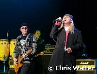 Cheap Trick Rick Nielsen and Robin Zander at Alice Cooper's Christmas Pudding show for his Solid Rock Foundation Charity at Dodge Theatre in Phoenix, Arizona, December 18th 2004. Photo by Chris Walter/Photofeatures.