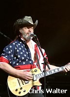Ted Nugent in Damn Yankees which played together for first time in 10 years at Alice Cooper's Christmas Pudding show for his Solid Rock Foundation Charity at Dodge Theatre in Phoenix, Arizona, December 18th 2004. Photo by Chris Walter/Photofeatures.