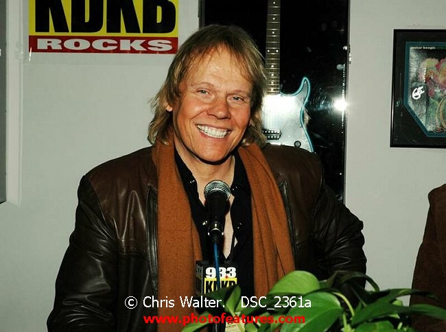 Photo of Alice Cooper Christmas Pudding 2005 for media use , reference; DSC_2361a,www.photofeatures.com