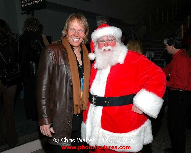 Photo of Alice Cooper Christmas Pudding 2005 for media use , reference; DSC_2397a,www.photofeatures.com