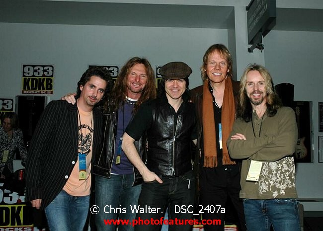 Photo of Alice Cooper Christmas Pudding 2005 for media use , reference; DSC_2407a,www.photofeatures.com