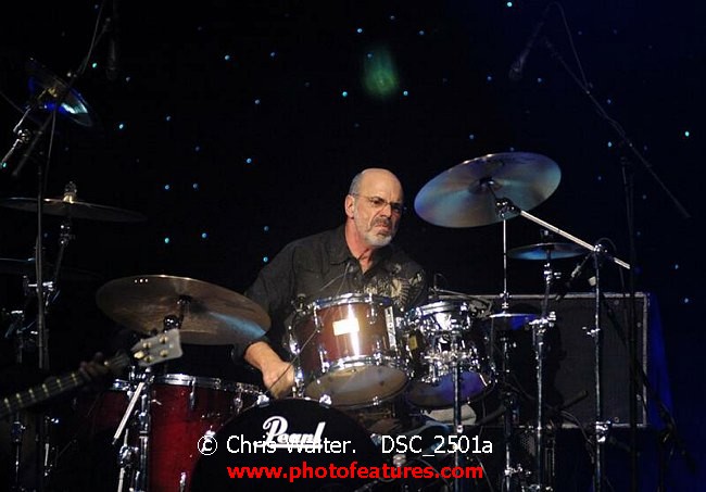 Photo of Alice Cooper Christmas Pudding 2005 for media use , reference; DSC_2501a,www.photofeatures.com