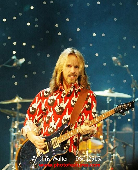 Photo of Alice Cooper Christmas Pudding 2005 for media use , reference; DSC_2515a,www.photofeatures.com