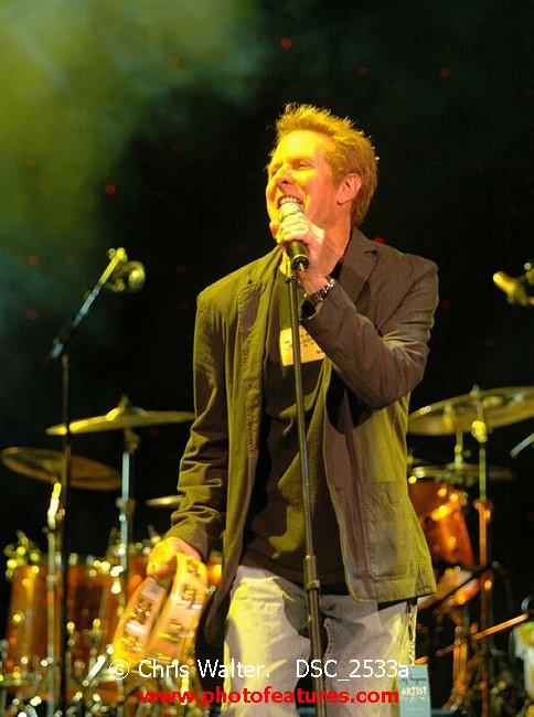 Photo of Alice Cooper Christmas Pudding 2005 for media use , reference; DSC_2533a,www.photofeatures.com