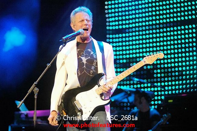 Photo of Alice Cooper Christmas Pudding 2005 for media use , reference; DSC_2681a,www.photofeatures.com