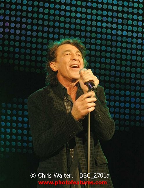 Photo of Alice Cooper Christmas Pudding 2005 for media use , reference; DSC_2701a,www.photofeatures.com