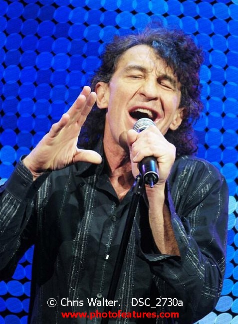 Photo of Alice Cooper Christmas Pudding 2005 for media use , reference; DSC_2730a,www.photofeatures.com