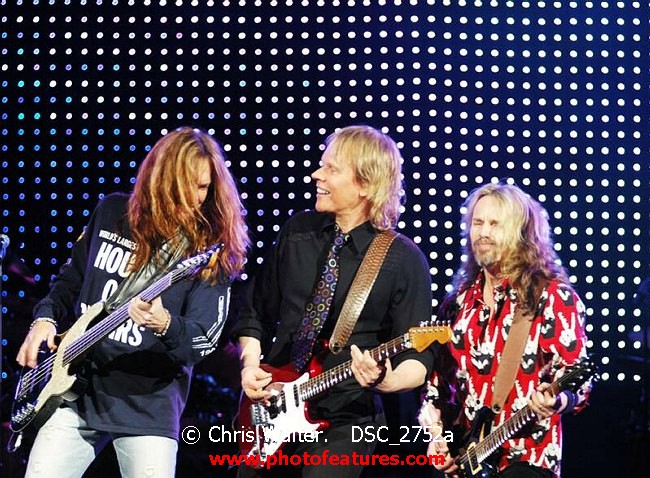 Photo of Alice Cooper Christmas Pudding 2005 for media use , reference; DSC_2752a,www.photofeatures.com