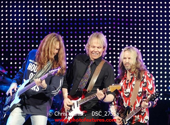 Photo of Alice Cooper Christmas Pudding 2005 for media use , reference; DSC_2753a,www.photofeatures.com
