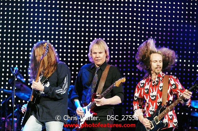 Photo of Alice Cooper Christmas Pudding 2005 for media use , reference; DSC_2755a,www.photofeatures.com