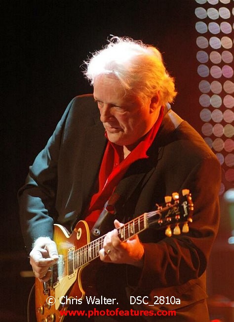 Photo of Alice Cooper Christmas Pudding 2005 for media use , reference; DSC_2810a,www.photofeatures.com