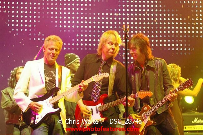 Photo of Alice Cooper Christmas Pudding 2005 for media use , reference; DSC_2874a,www.photofeatures.com