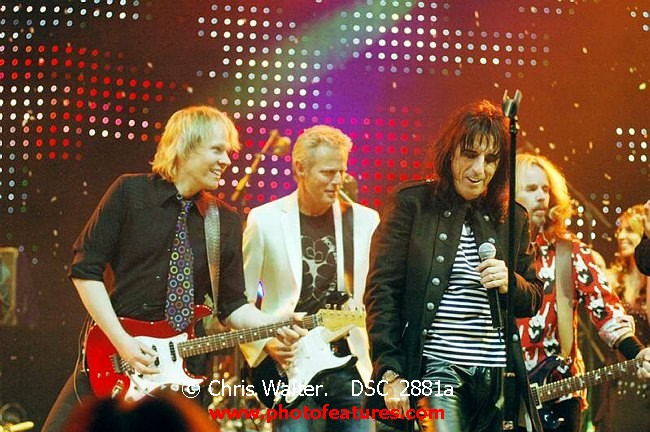 Photo of Alice Cooper Christmas Pudding 2005 for media use , reference; DSC_2881a,www.photofeatures.com