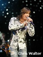 Jeff Keith of Tesla<br>at Alice Cooper's Christmas Pudding show to benefit his Solid Rock Foundation for children, Dodge Theatre in Phoenix, December 17th 2005.<br>