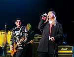 Cheap Trick Rick Nielsen and Robin Zander at Alice Cooper's Christmas Pudding show for his Solid Rock Foundation Charity at Dodge Theatre in Phoenix, Arizona, December 18th 2004. Photo by Chris Walter/Photofeatures.