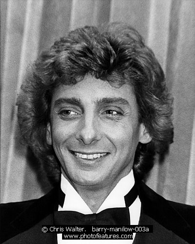 Photo of Barry Manilow by Chris Walter , reference; barry-manilow-003a,www.photofeatures.com