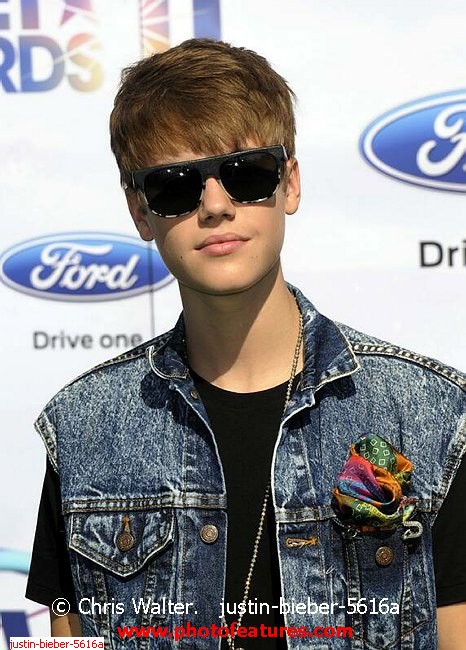Photo of 2011 BET Awards for media use , reference; justin-bieber-5616a,www.photofeatures.com