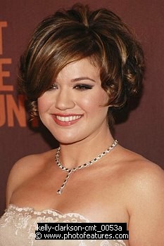 Photo of Kelly Clarkson<br> at the CMT TV Giants Honoring Reba McEntire at Kodak Theatre, October 26th 2006.<br>Photo by Chris Walter/Photofeatures , reference; kelly-clarkson-cmt_0053a