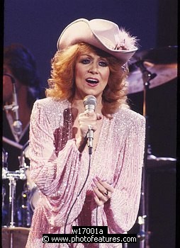 Photo of Dottie West by Chris Walter , reference; w17001a,www.photofeatures.com
