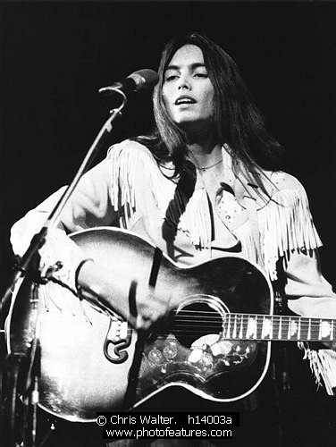 Photo of Emmylou Harris by Chris Walter , reference; h14003a,www.photofeatures.com