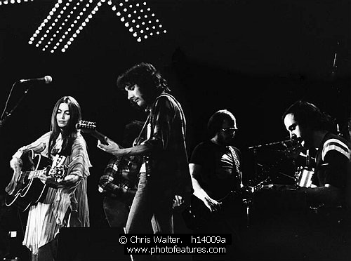 Photo of Emmylou Harris by Chris Walter , reference; h14009a,www.photofeatures.com