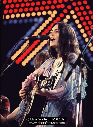 Photo of Emmylou Harris by Chris Walter , reference; h14013a,www.photofeatures.com